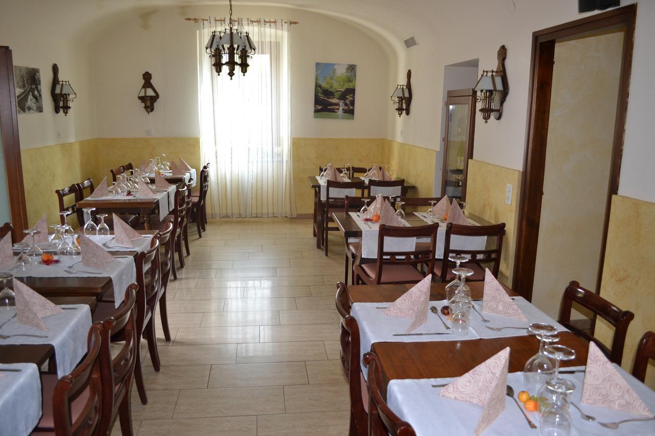 Ristorante Del Ponte Bed and Breakfast Cugnasco Eksteriør billede