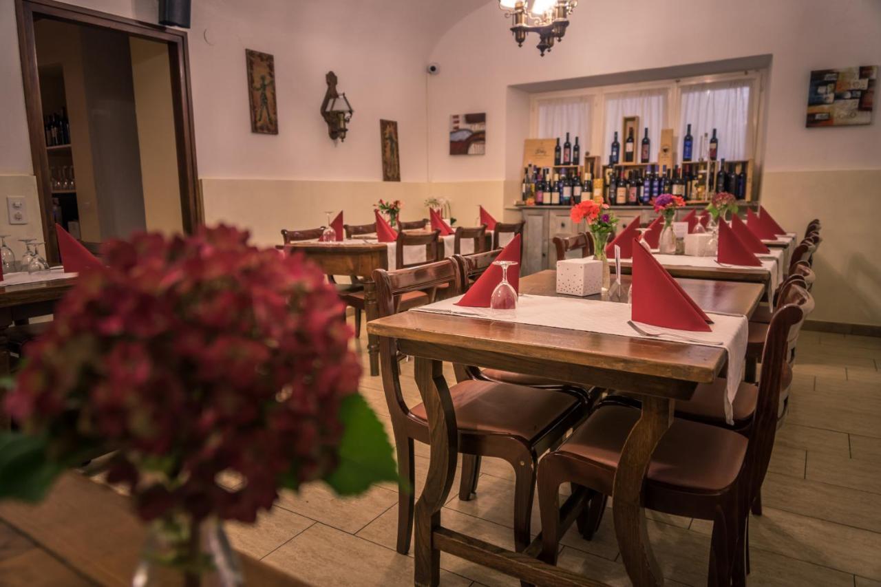 Ristorante Del Ponte Bed and Breakfast Cugnasco Eksteriør billede